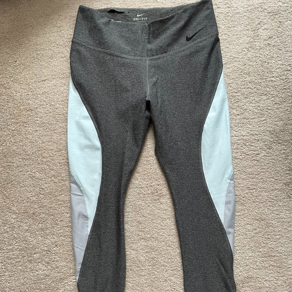 Nike Women's Leggings - M